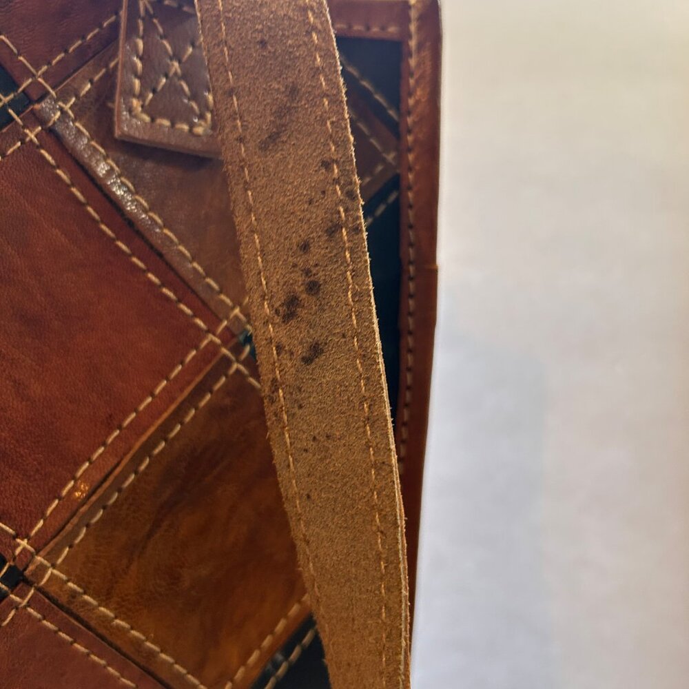 Vintage Patchwork Leather Tote – Brown & Black Boho Artisan Shoulder Bag - Picture 13 of 15